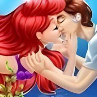 Ariel Underwater Kissing