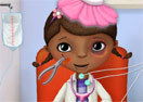 Doctora Juguetes in the Ambulance
