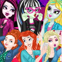 Monster High vs Disney Princesses: Instagram Challenge